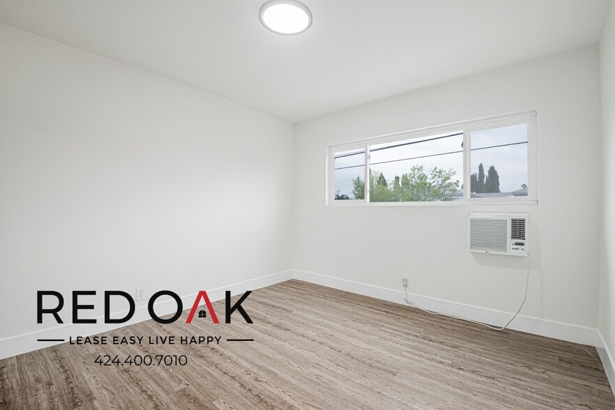 Building Photo - 4070 Venice Blvd.