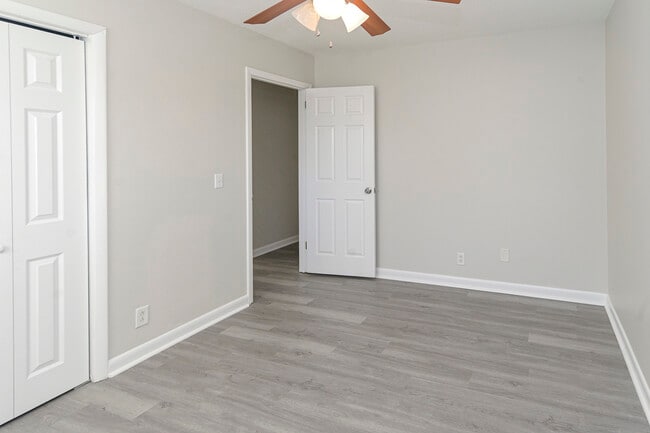 Building Photo - 156 Macon Rd