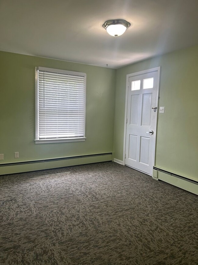 Building Photo - 1300 Chapel Dr