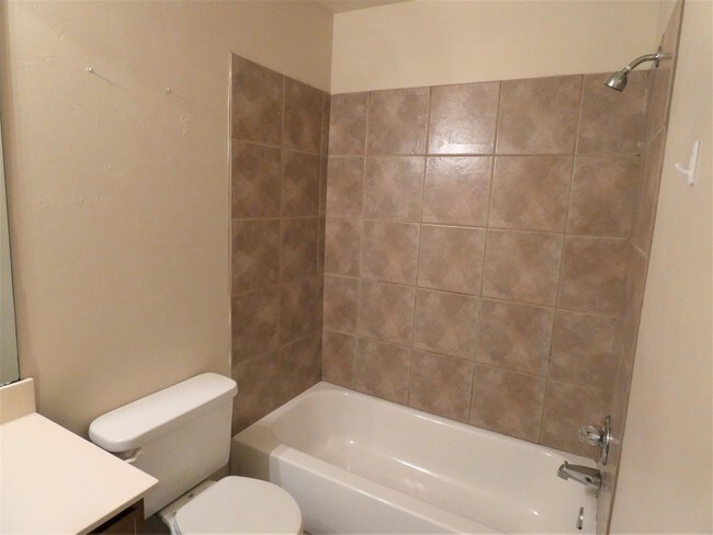 Building Photo - 2625 Cedar Tree Rd