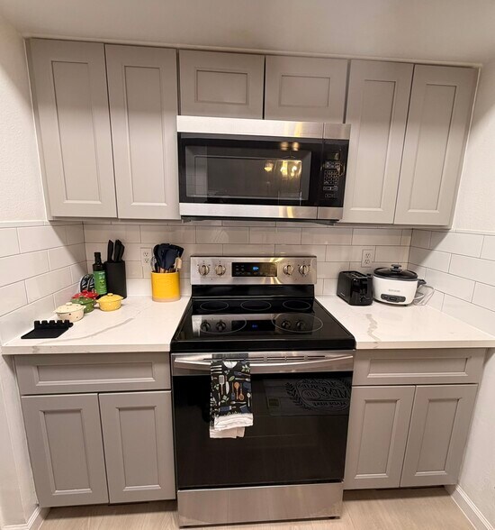 Kitchen - 7284 Regency Square Ct