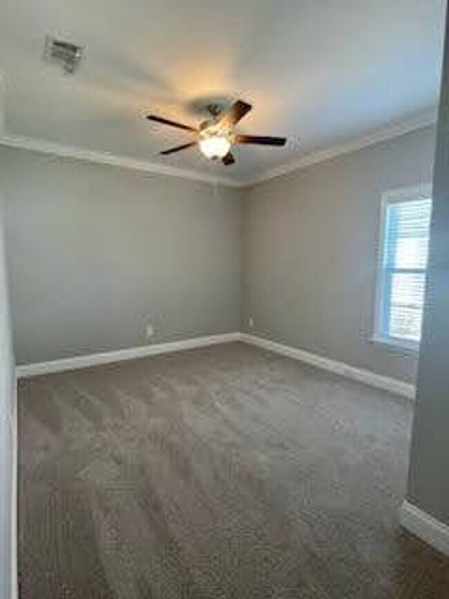 Building Photo - Elegant 4-Bedroom Home with Modern Upgrades, Fenced Yard, and Outdoor Living