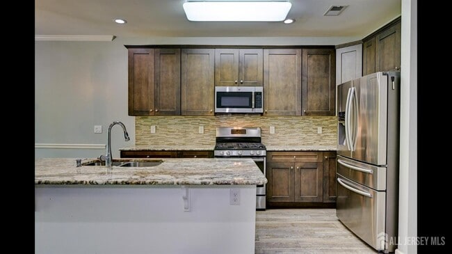 Building Photo - 202 Downey Ln