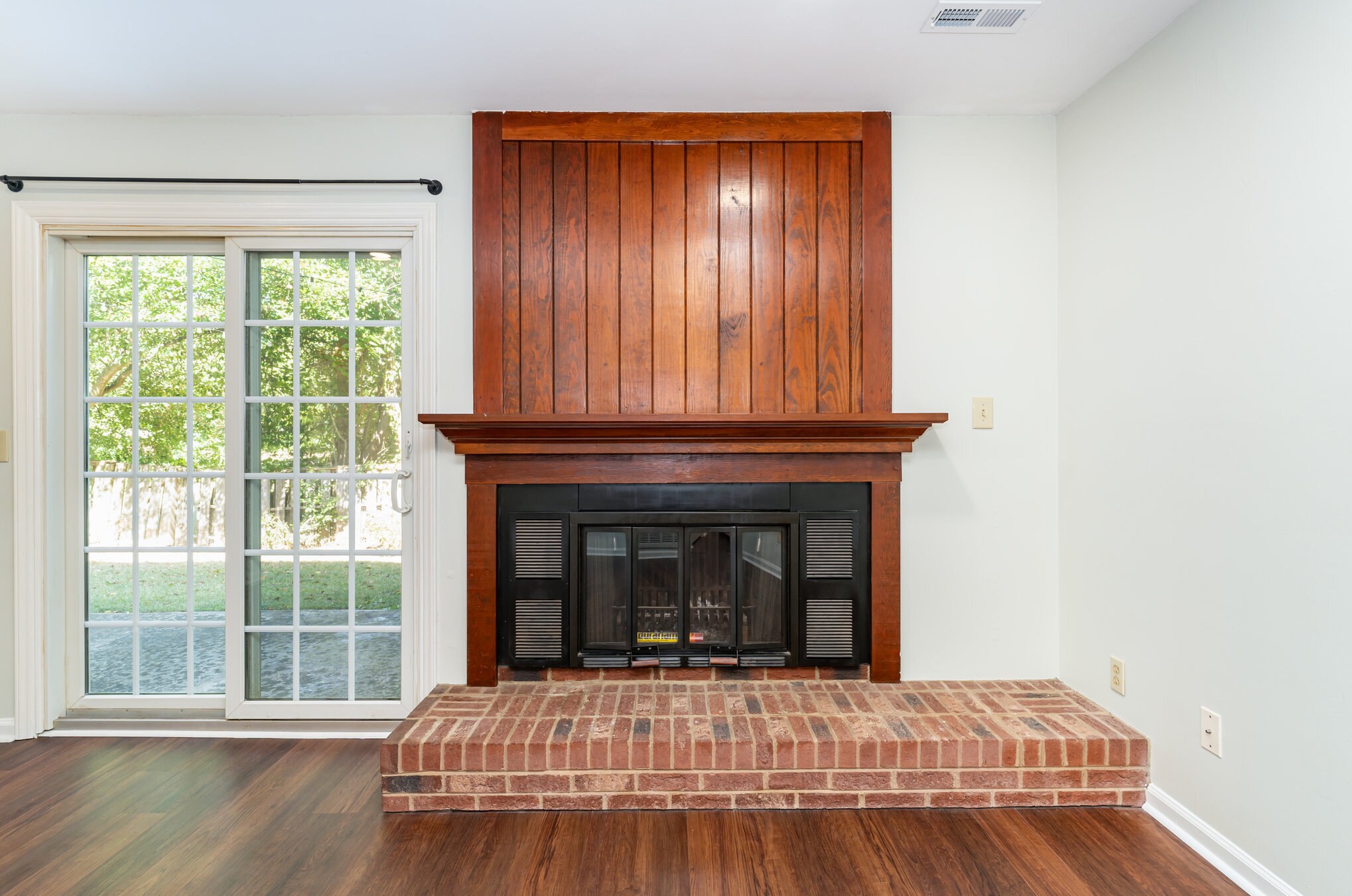 Building Photo - 1605 Budwood Dr