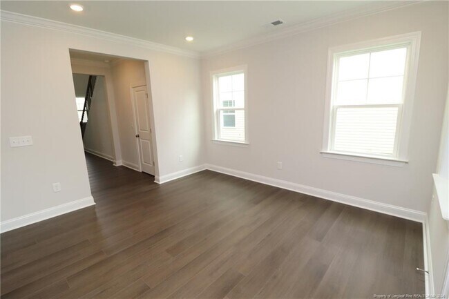 Building Photo - 1015 Gemstone Wy