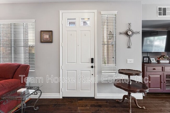 Building Photo - 23919 Brescia Dr