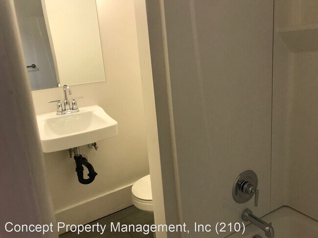 Building Photo - 706 E 300 S