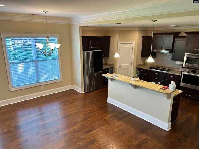 Building Photo - 105 High Bluff Ln
