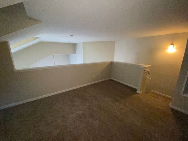 Building Photo - Triana North - South Meadows - 2 Bed 2 Bath