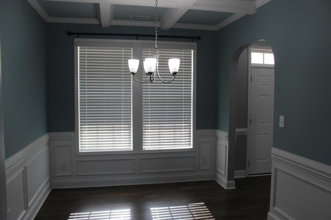 Building Photo - 648 Stonebriar Ave