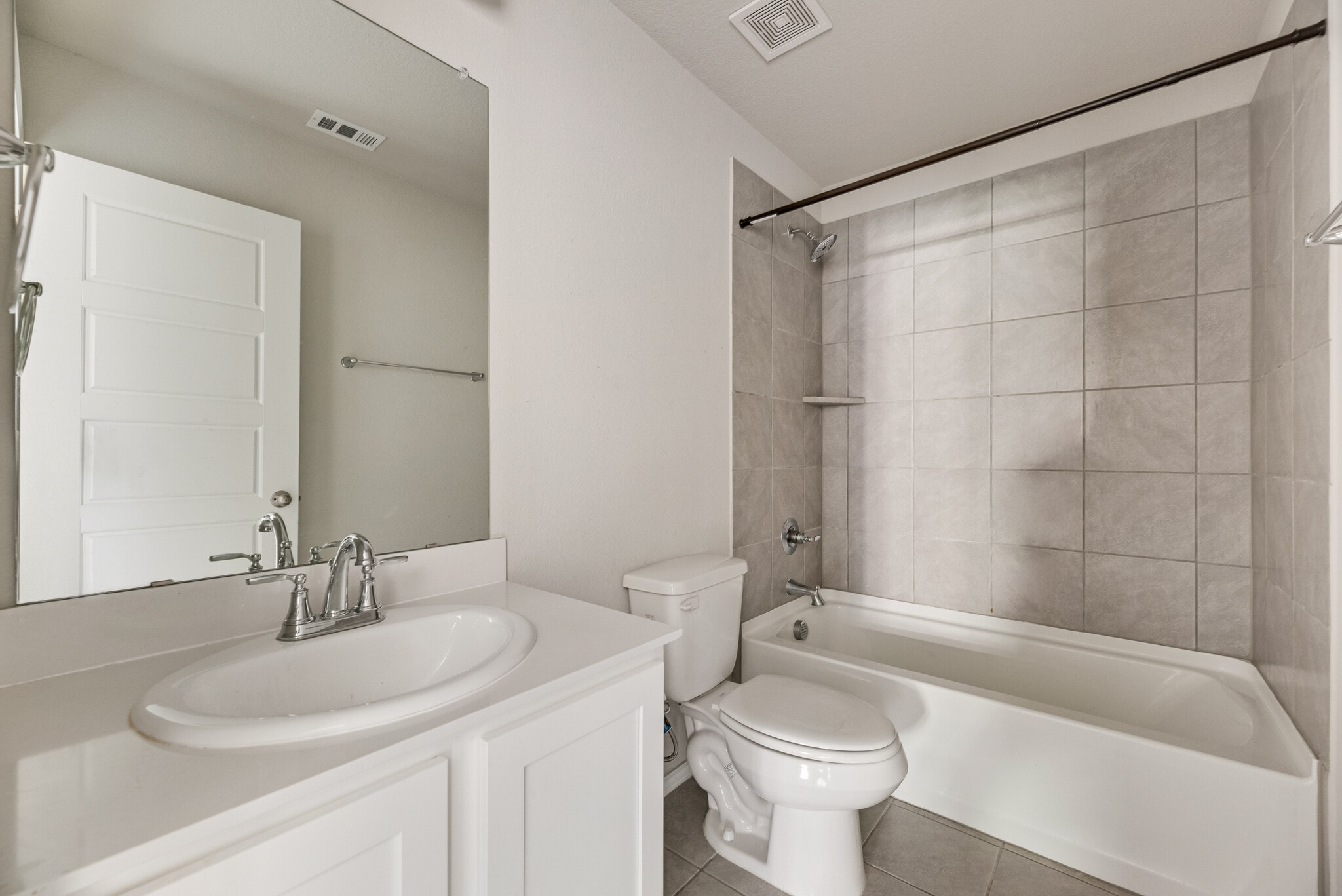 Building Photo - 5913 Hopkins Dr