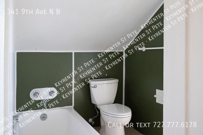 Building Photo - 341 9th Ave NE