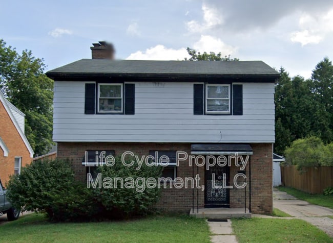 Building Photo - 1460 Rossman Ave SE