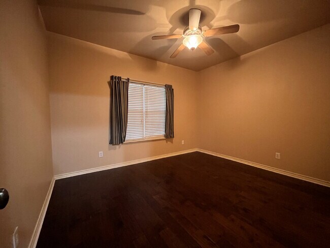 Building Photo - Gated Entry 5 bedroom, 3.5 Bath Home on 16+ Acres in Cleburne - Bring your horses and cattle!