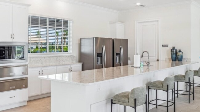 Building Photo - 17827 Shade Tree Loop