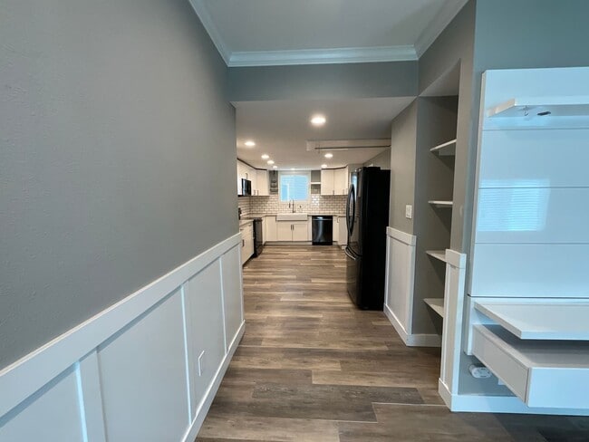 Building Photo - 3 Bedroom Home with Beautiful Upgrades in Everett