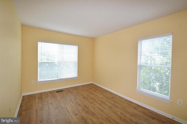 Building Photo - 5117 Travis Edward Way