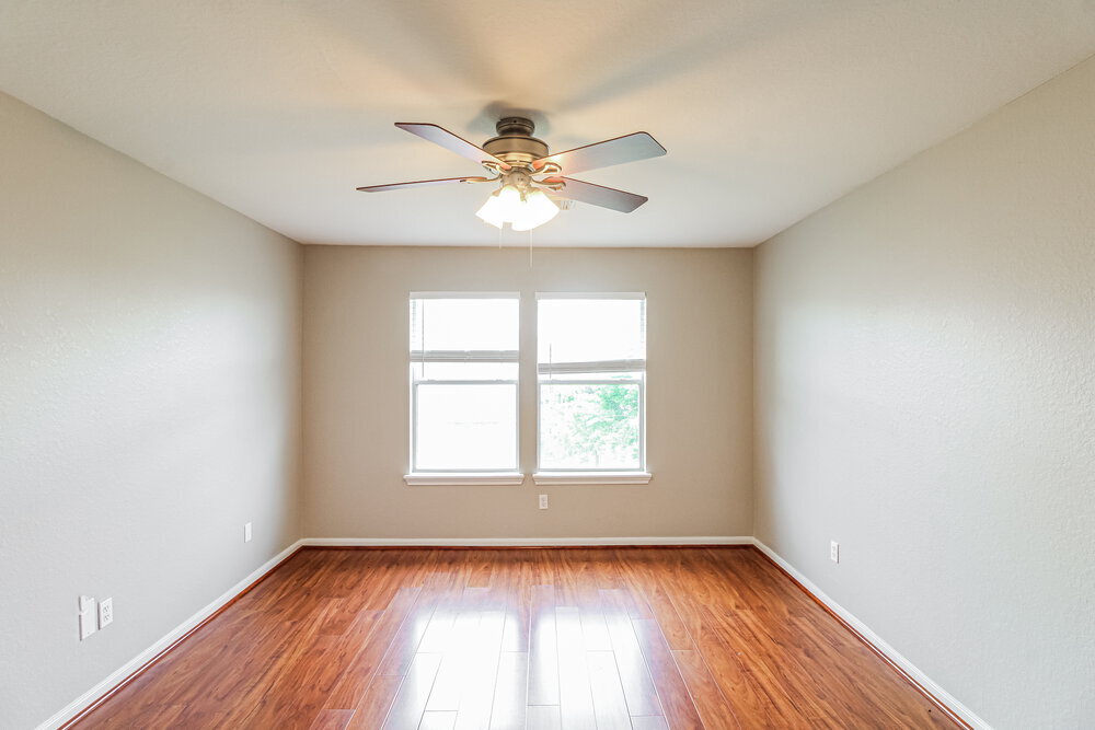 Building Photo - 11305 Shoal Creek Dr