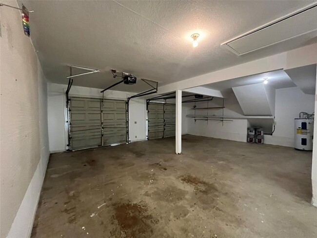 Building Photo - 671 Spring Lake Blvd NW