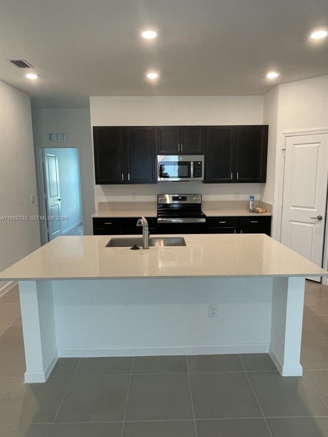 Building Photo - 4244 Thurso Wy