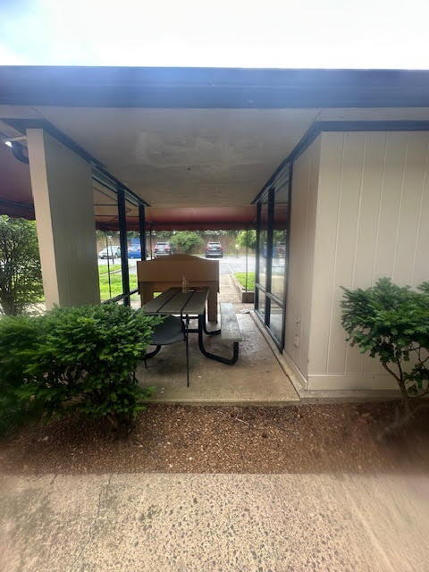 Building Photo - Live Near Vanderbilt & Belmont! Updated Condo with Pool Access