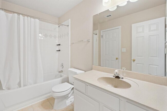Building Photo - 15224 Calaveras Dr