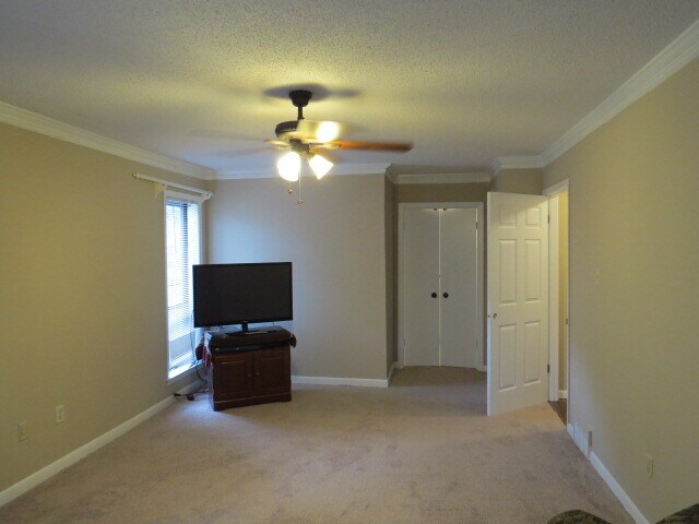 Building Photo - 6719 Fossil Creek Rd