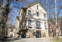 Building Photo - 2846 Piedmont Rd NE