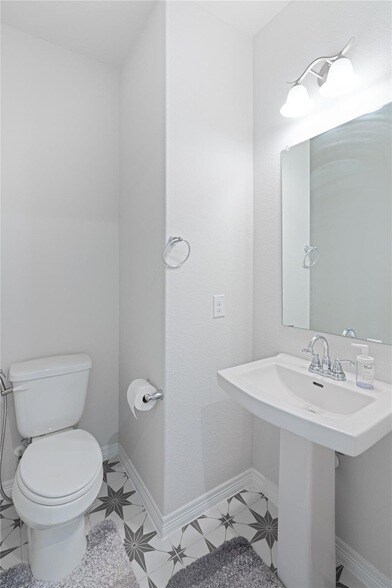 Building Photo - 213 Mira Mesa Dr