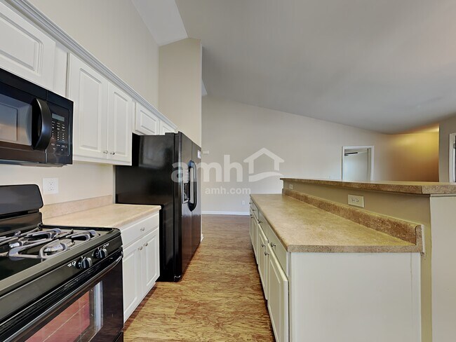 Building Photo - 614 Fairgreen Trl