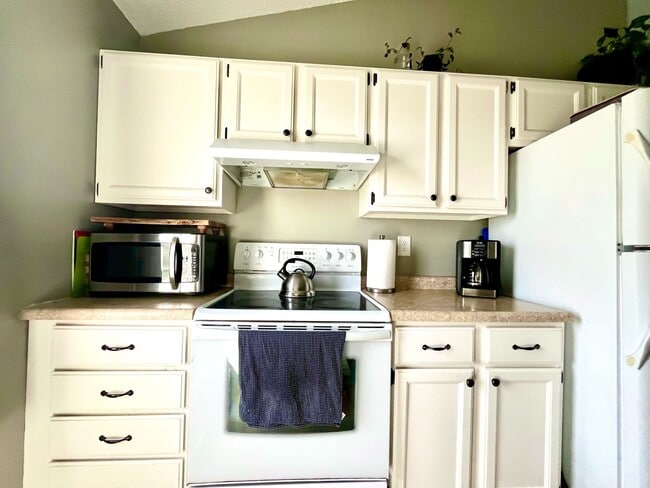 Building Photo - 2319 10th St