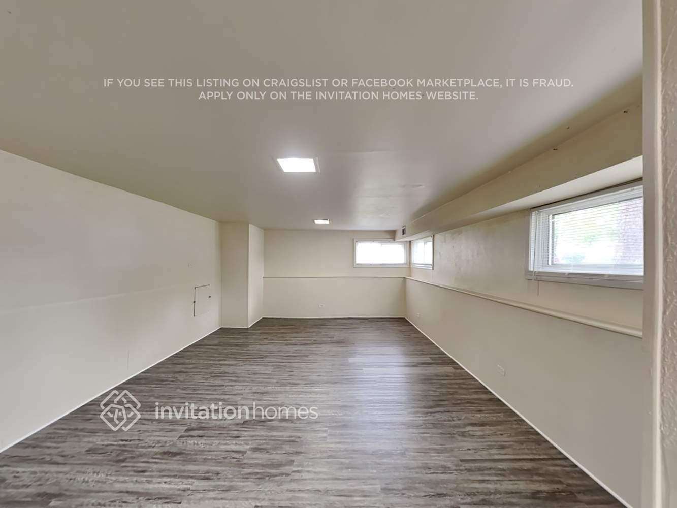 Building Photo - 513 N Addison Rd
