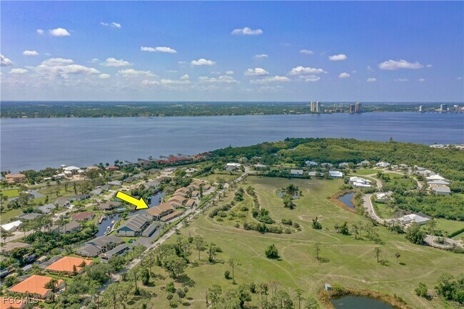 Building Photo - 15140 Riverbend Blvd