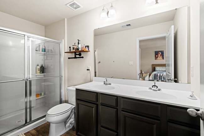 Building Photo - 21012 Baileys Grove Dr