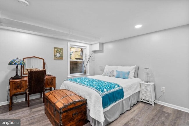 Building Photo - 303 Mt Vernon Ave