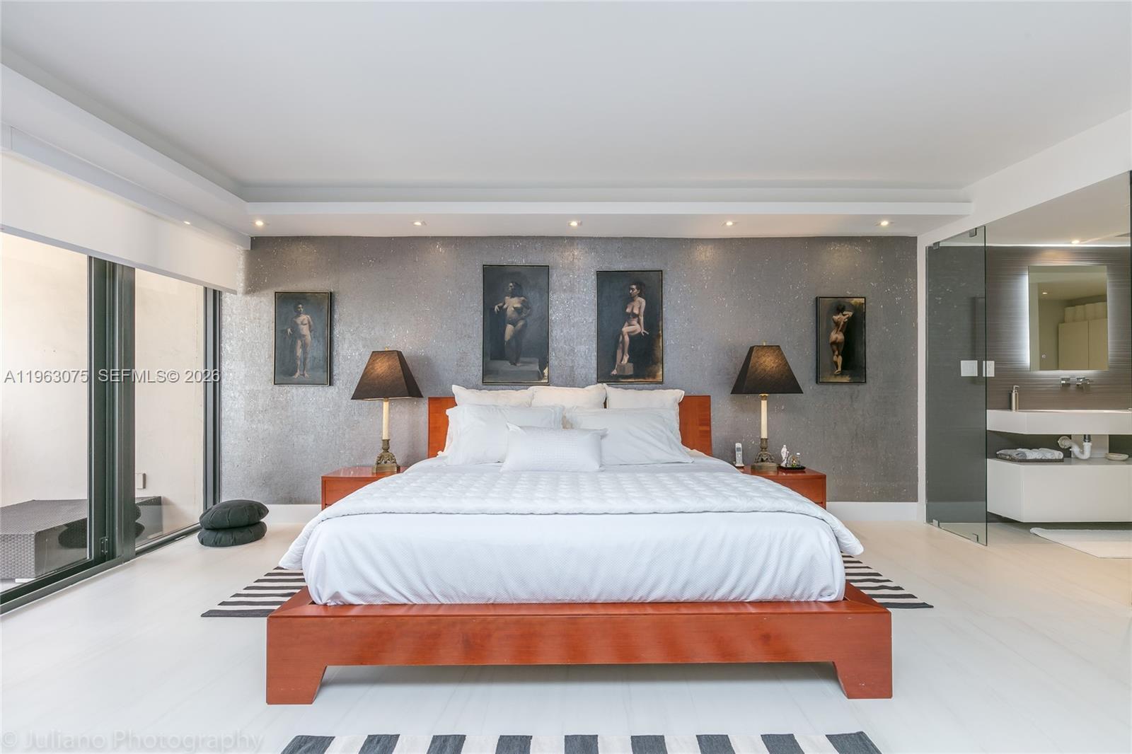 Building Photo - 3 Grove Isle Dr