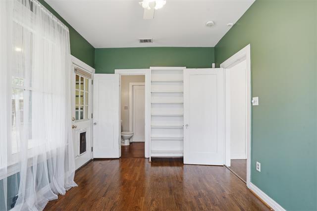 Building Photo - 1039 N Winnetka Ave