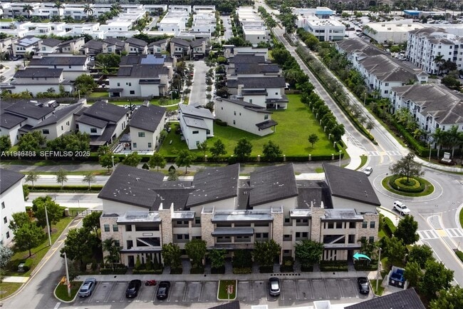 Building Photo - 7805 NW 104th Ave