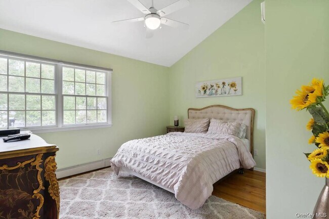 Building Photo - 5 Mill Race Rd