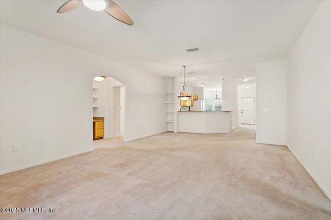 Building Photo - 3750 Silver Bluff Blvd