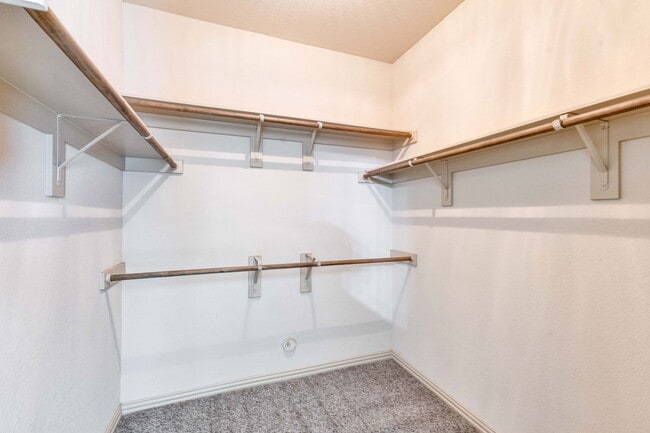 Building Photo - 2300 Dovetail St