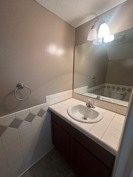 Downstairs Half Bath - 140 Sand Ct