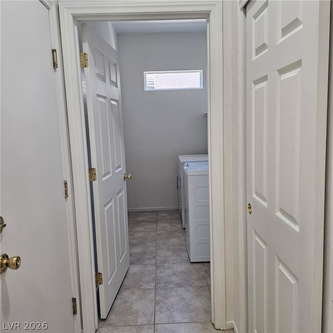 Building Photo - 10922 Moonbeam Glow Ln