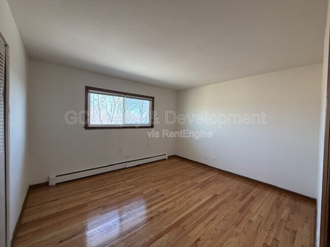 Building Photo - 515-525 North Highview Avenue