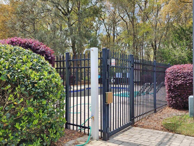 Building Photo - 217-912 Egret Run Ln