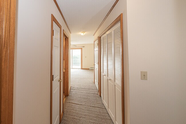 Building Photo - 80 Riggs Dr