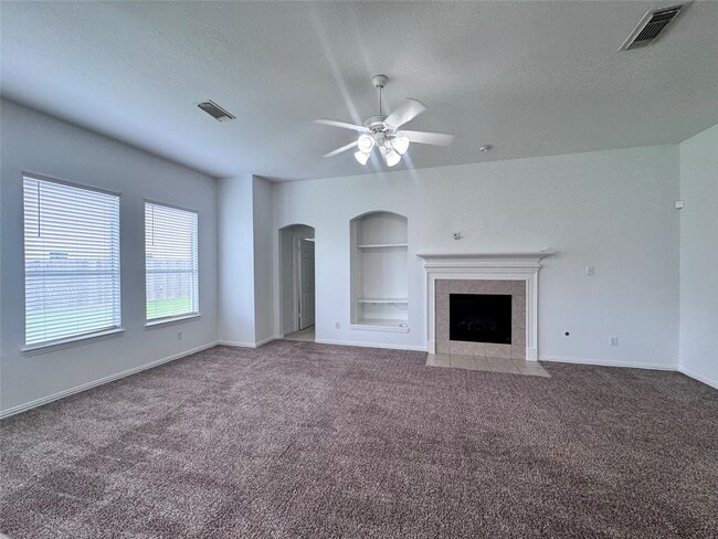 Building Photo - 7502 Quiet Trace Ln