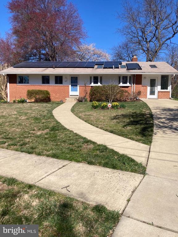 Building Photo - 5001 White Flint Dr