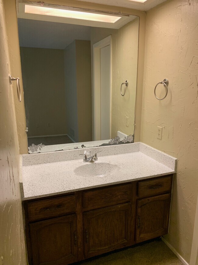 Building Photo - 421 San Mateo Dr