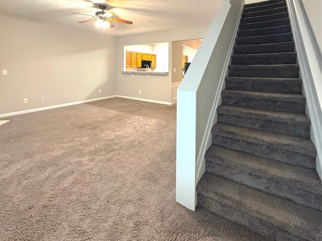 Building Photo - 3845 Grovemont Pl